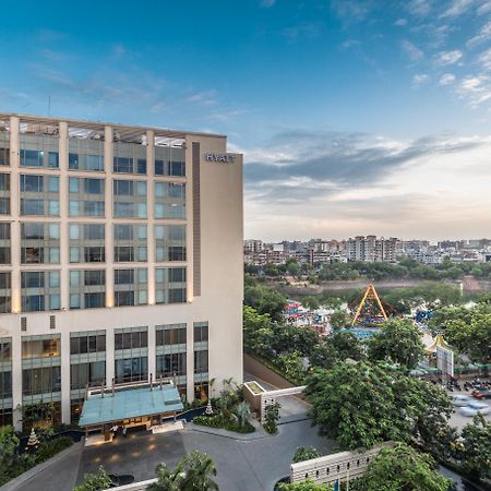 Hyatt Ahmedabad Hotel Exterior photo